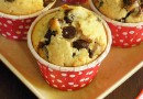 Chocolate Chip Muffin