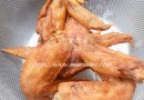 ปีกไก่ทอดน้ำปลา