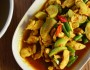 ไก่ผัดพริกแกงไตปลา